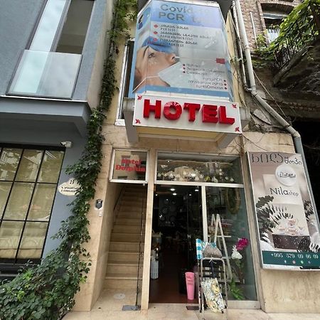 Hotel Dolphin באטומי מראה חיצוני תמונה