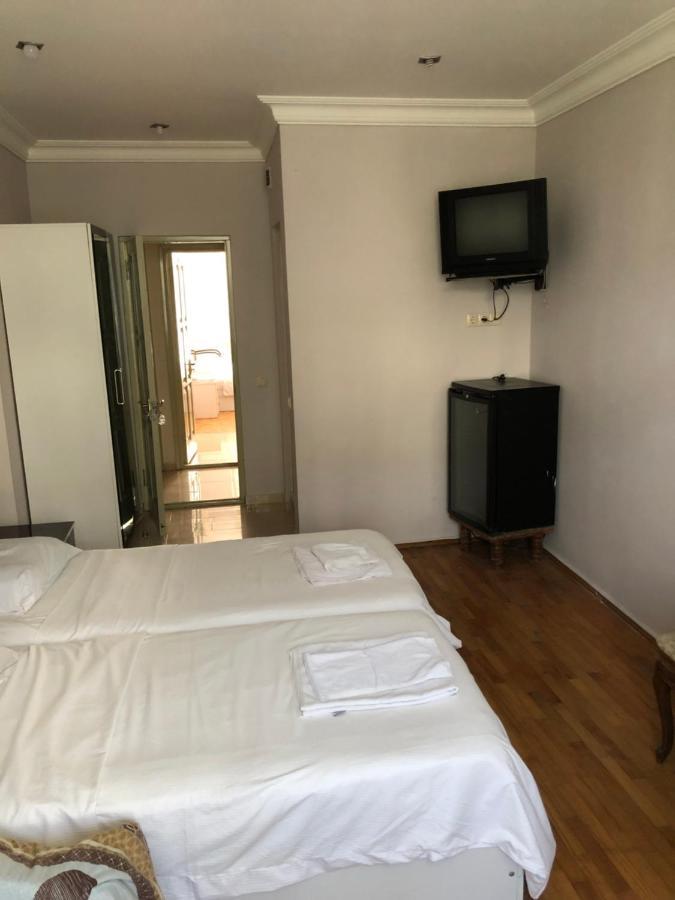 Hotel Dolphin באטומי מראה חיצוני תמונה